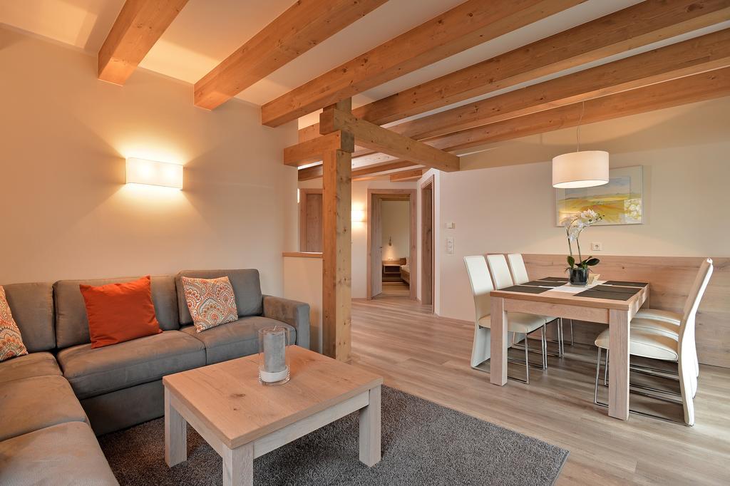 Resort Tirol Brixen am Sonnenplateau Brixen im Thale Zimmer foto